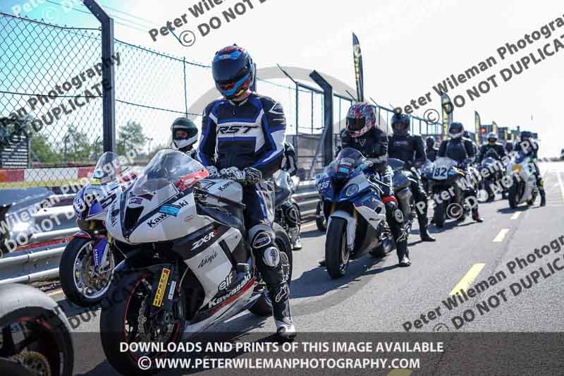 donington no limits trackday;donington park photographs;donington trackday photographs;no limits trackdays;peter wileman photography;trackday digital images;trackday photos